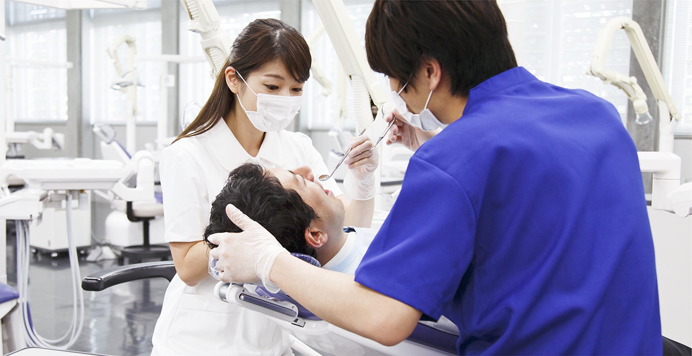 虫歯からインプラントまで全ての歯科治療に対応